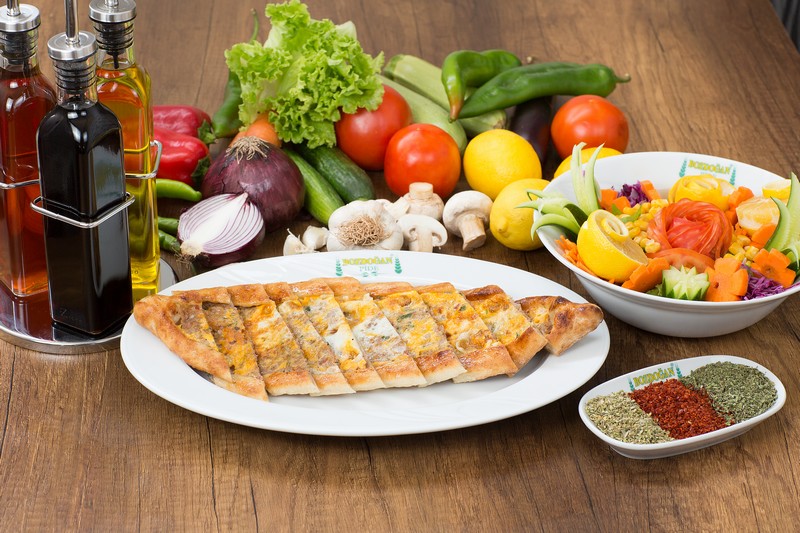 Yarı Kıymalı Yarı Peynirli Yumurtalı